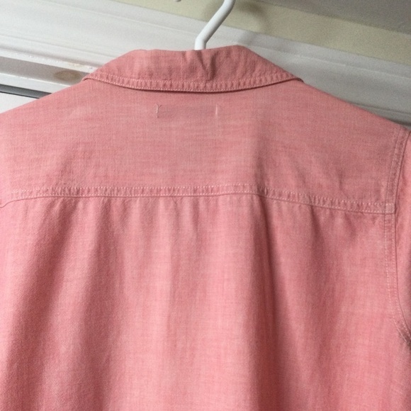 Old navy pinkish shirt large - Picture 9 of 10